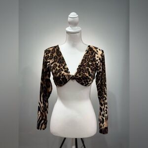 Leopard Boutique Knotted Bust Crop Top Size M NWT